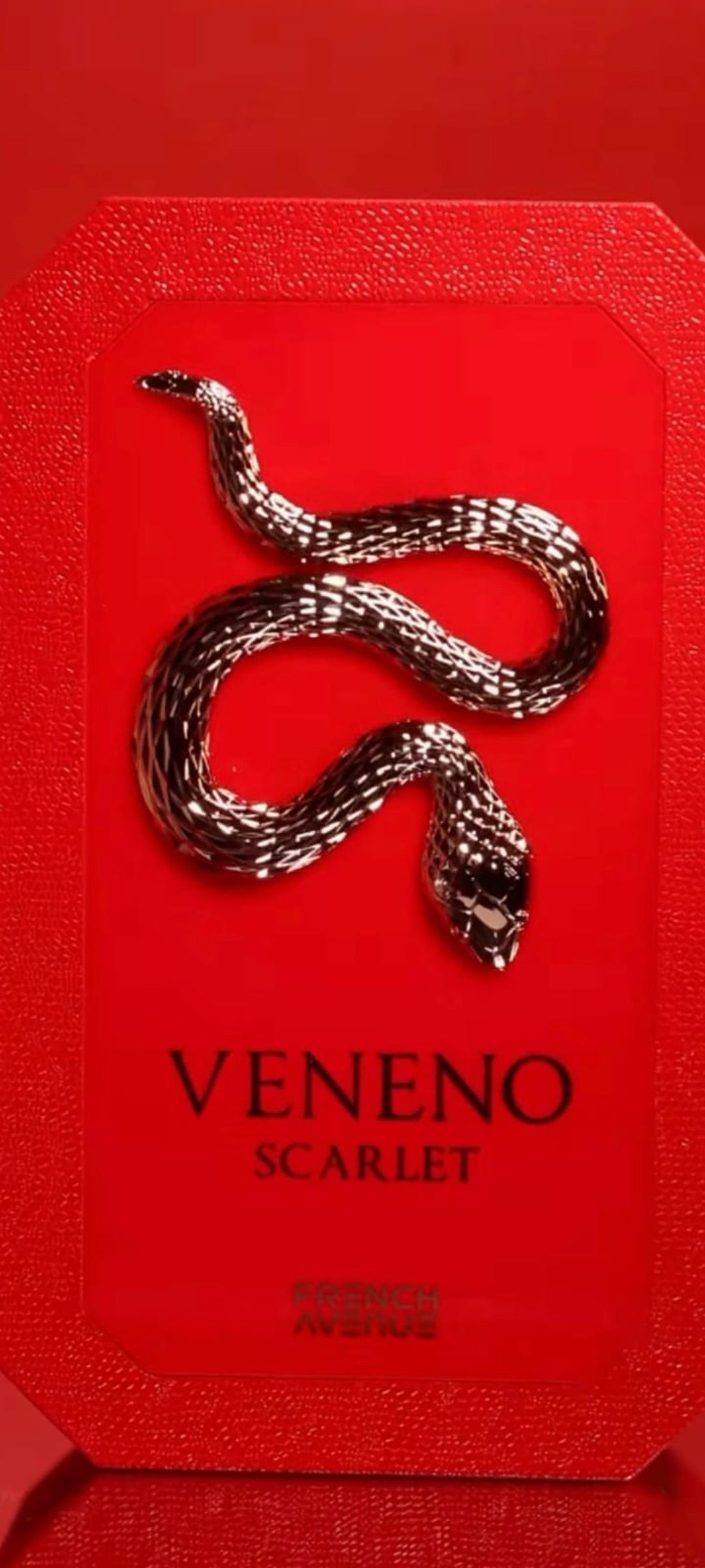 Veneno Scarlet french avenue